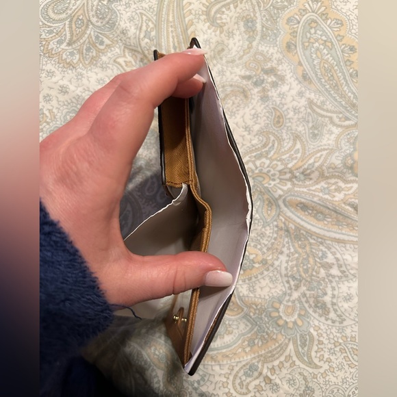 NWT Michael Kors Wallet - Picture 6 of 6